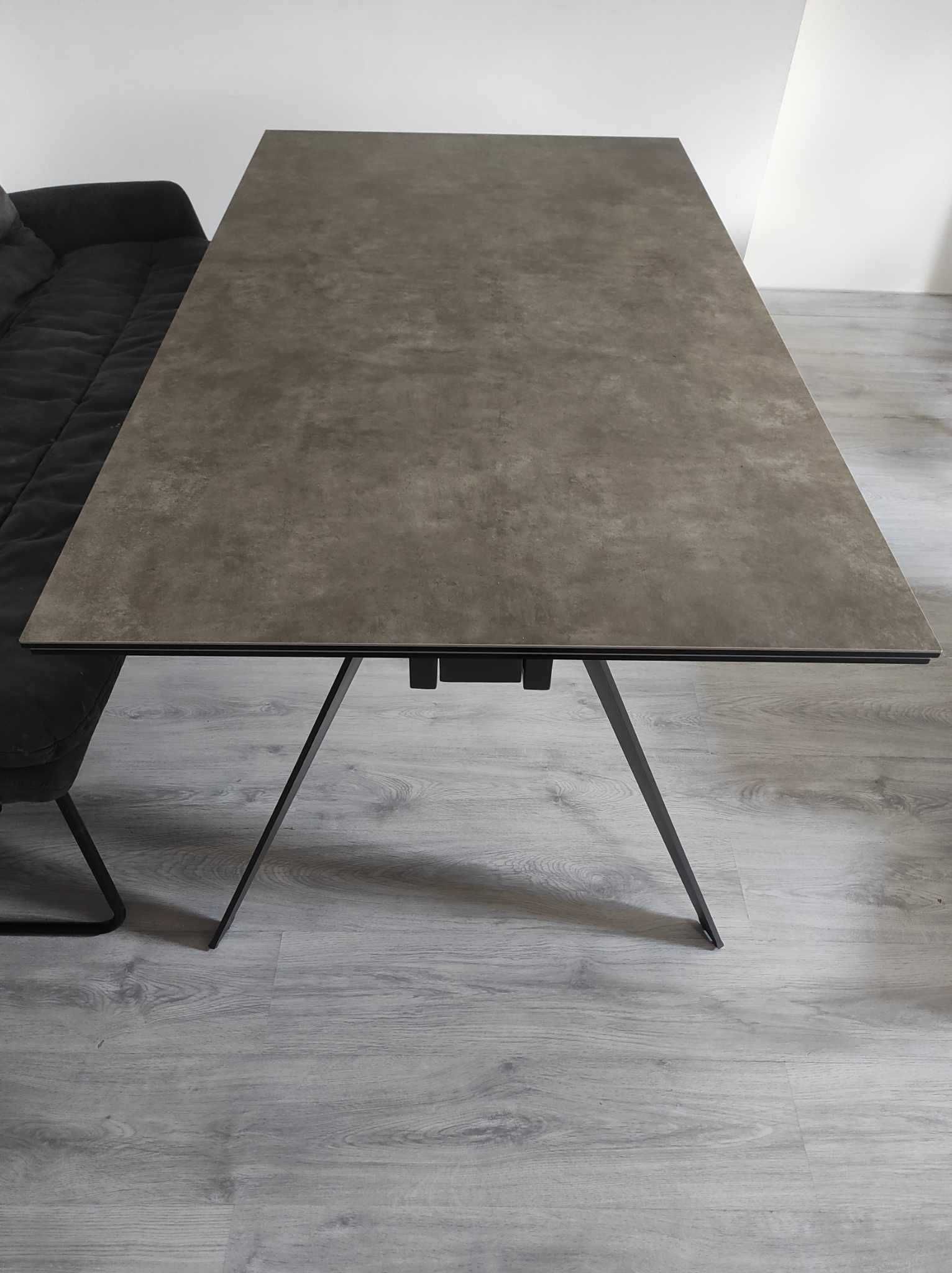 Kare Design Amsterdam rozkładany stół z blatem ze szkła ceramicznego