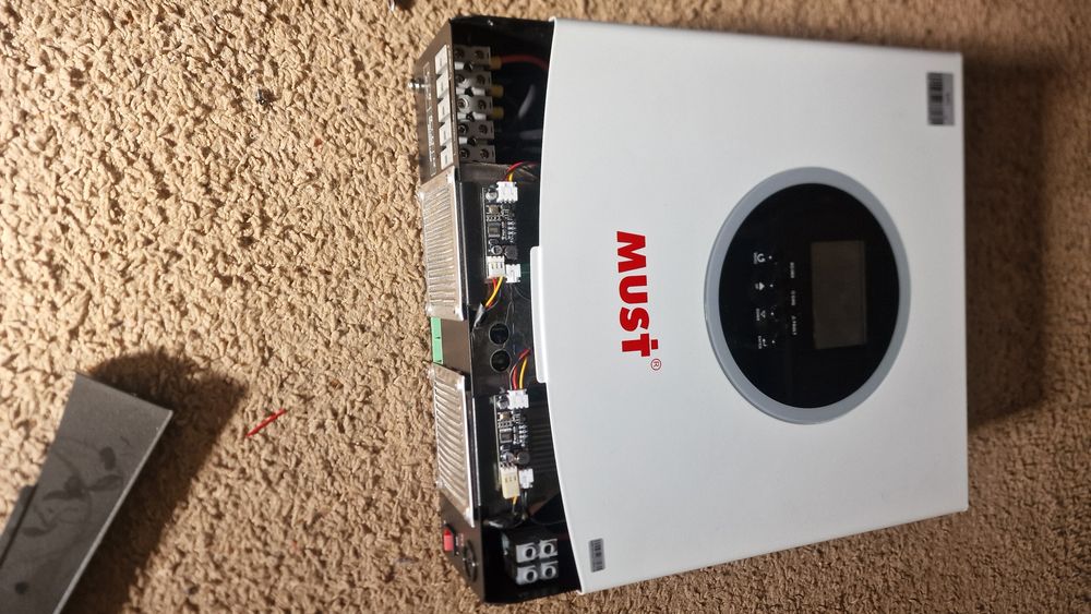 Сонячний інвертор must pv-18-3524 prem wi fi
