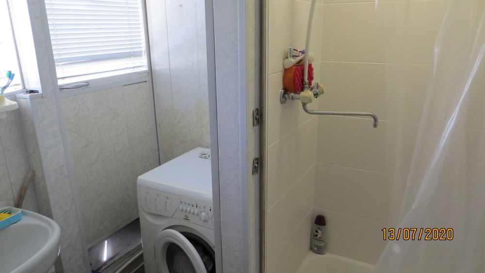 Здається кімнати