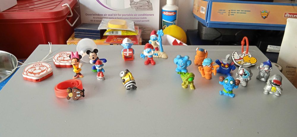 Lote de Bonecos/Brindes - Kinder