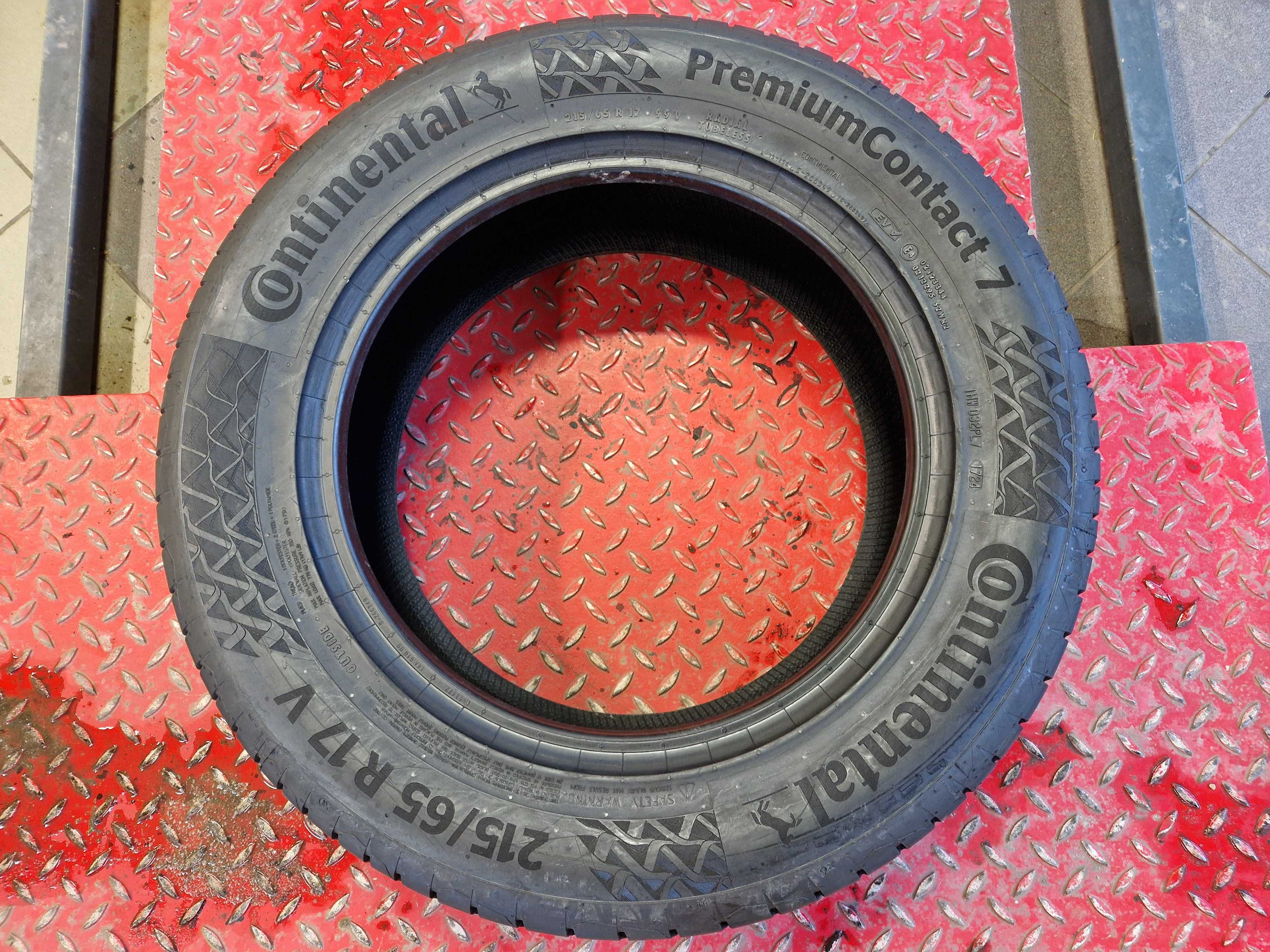 Continental 215/65R17 PremiumContact 7 24r