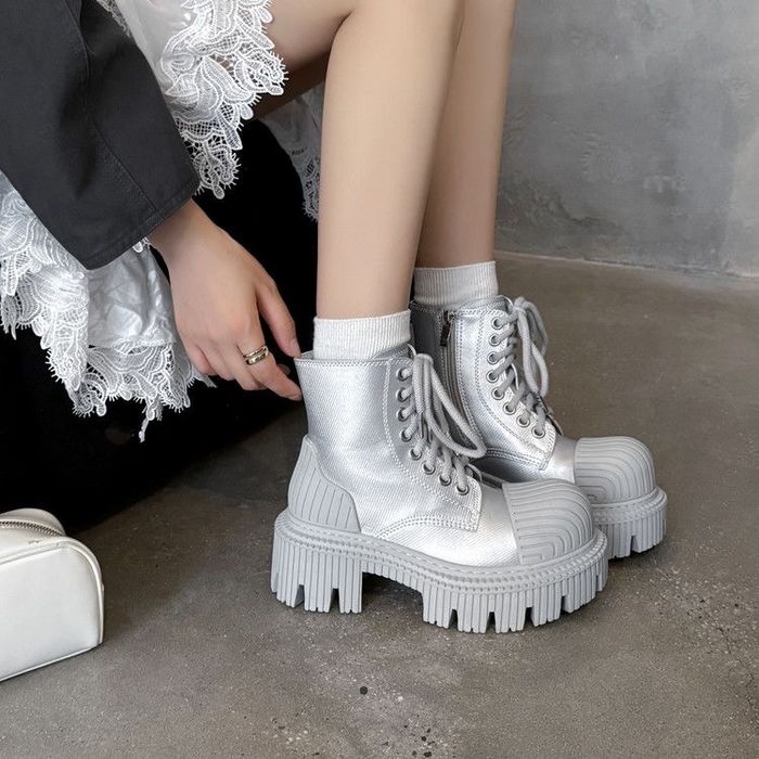 Трендові шкіряні чоботи SMFK