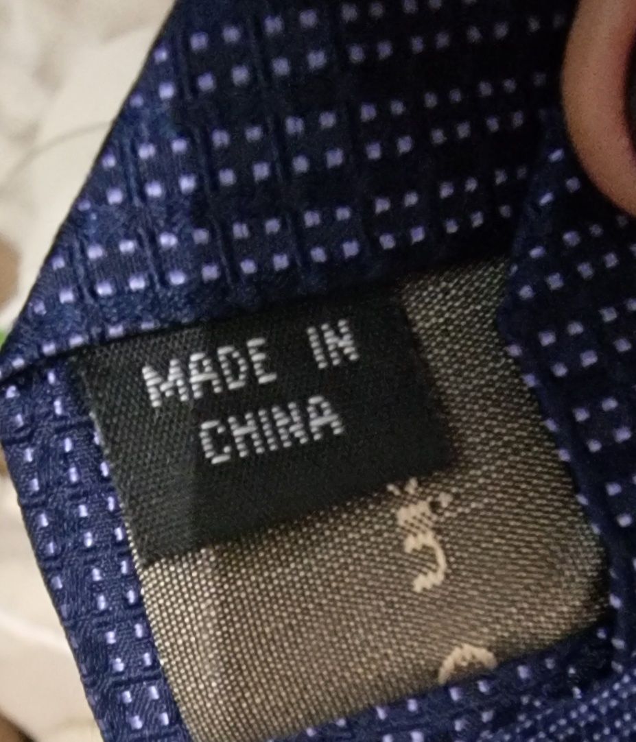 Krawat jedwab Calvin Klein ".