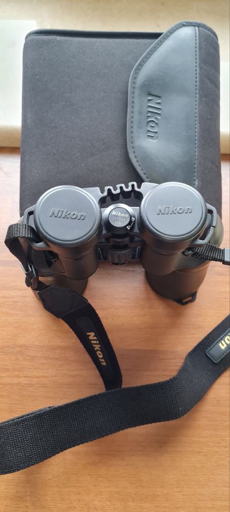 Біноколь Nikon Action 10*50 CF