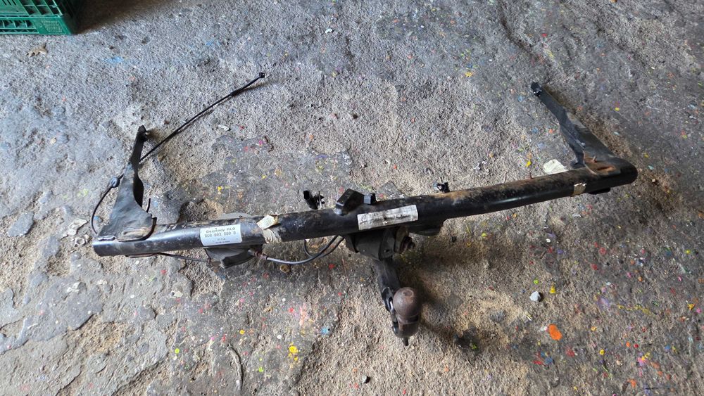 Hak holowniczy Audi Q3