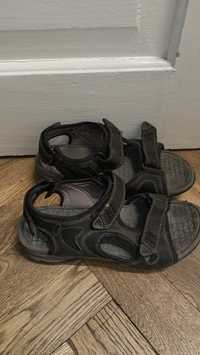 Sandały czarne 38 24cm Clarks dla chłopca na lato letnie buty