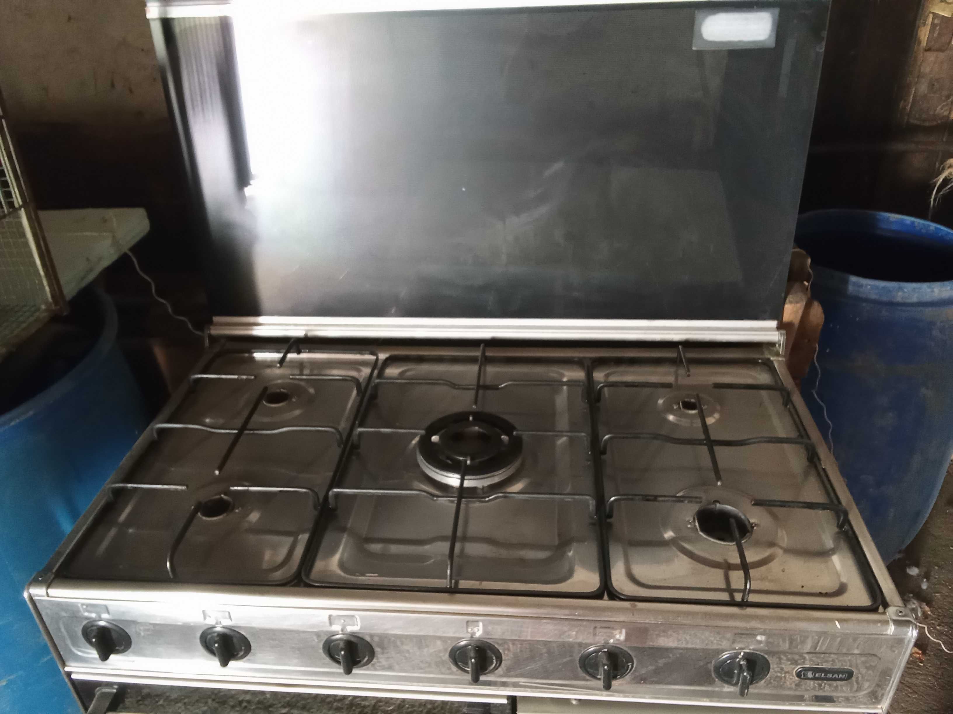 Fogão a gás com forno