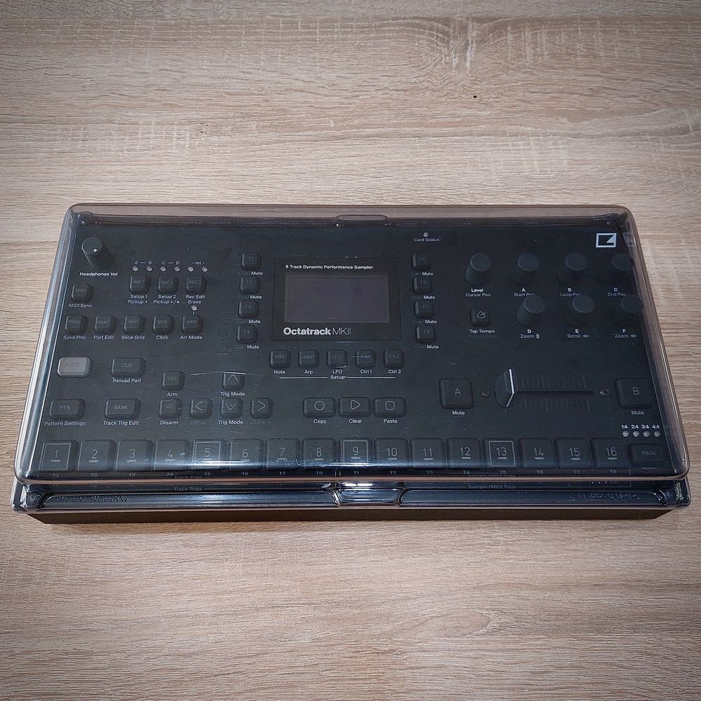 Sampler Elektron Octatrack mk2 + decksaver