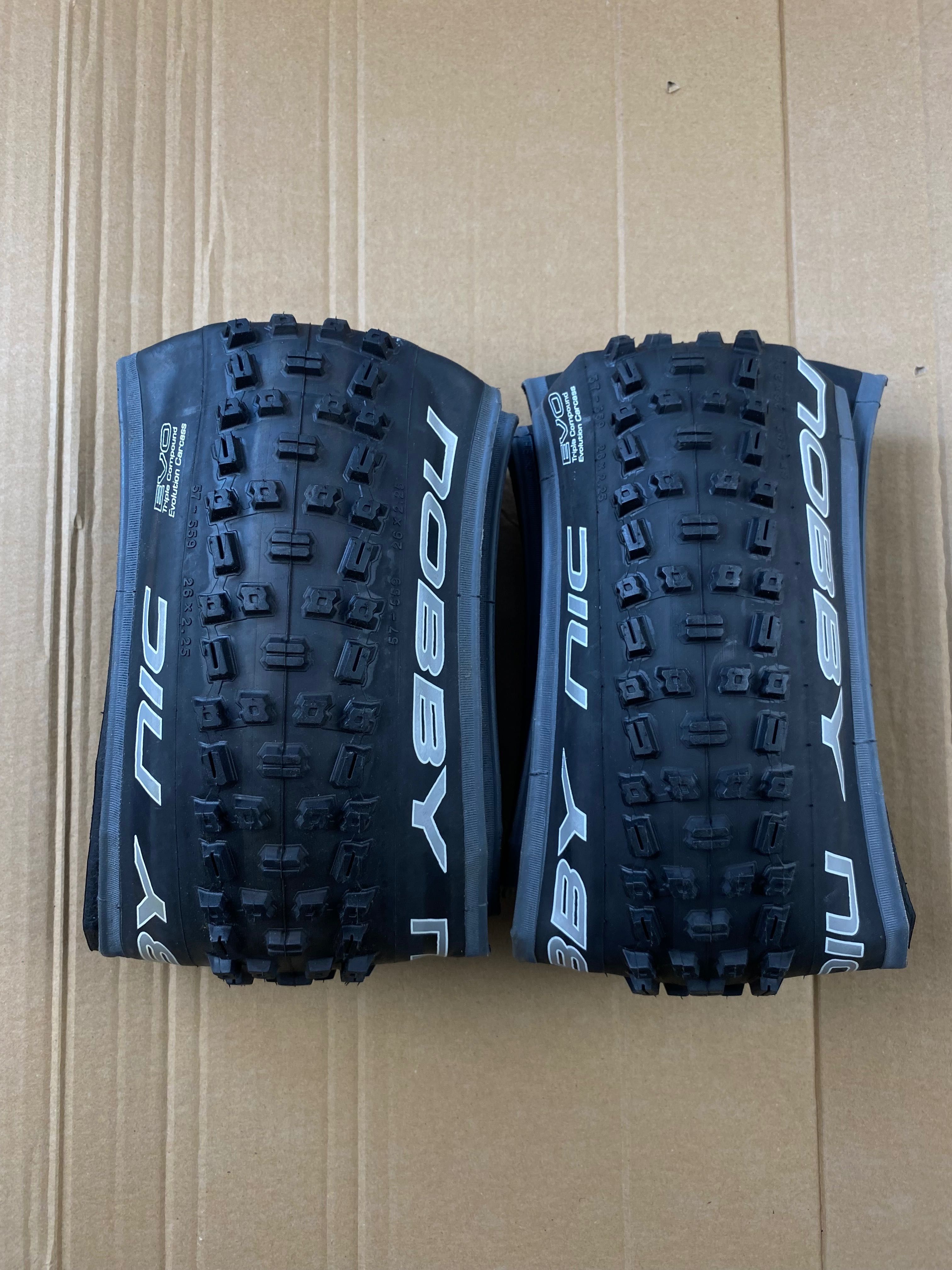 Dwie opony rowerowe Schwalbe Nobby Nic 26x2.25, EVO (op-10)