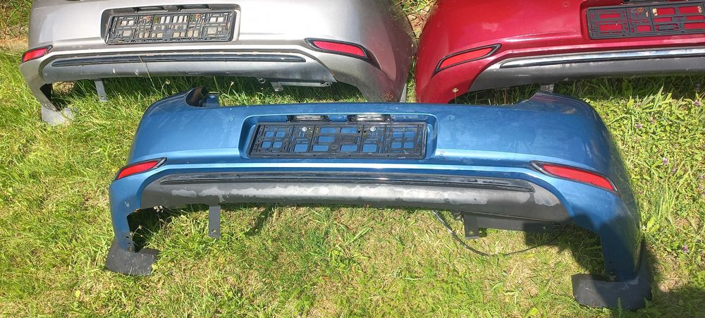 Toyota Auris II zderzak tylny tył lift lifting hatchback 3T3 8U6