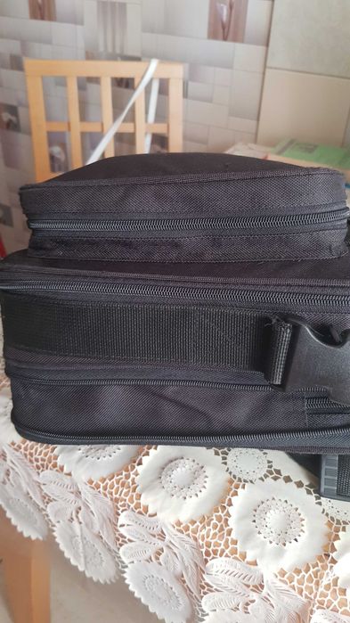 Вместительная компьютерная сумка Nifico можно под инструменты