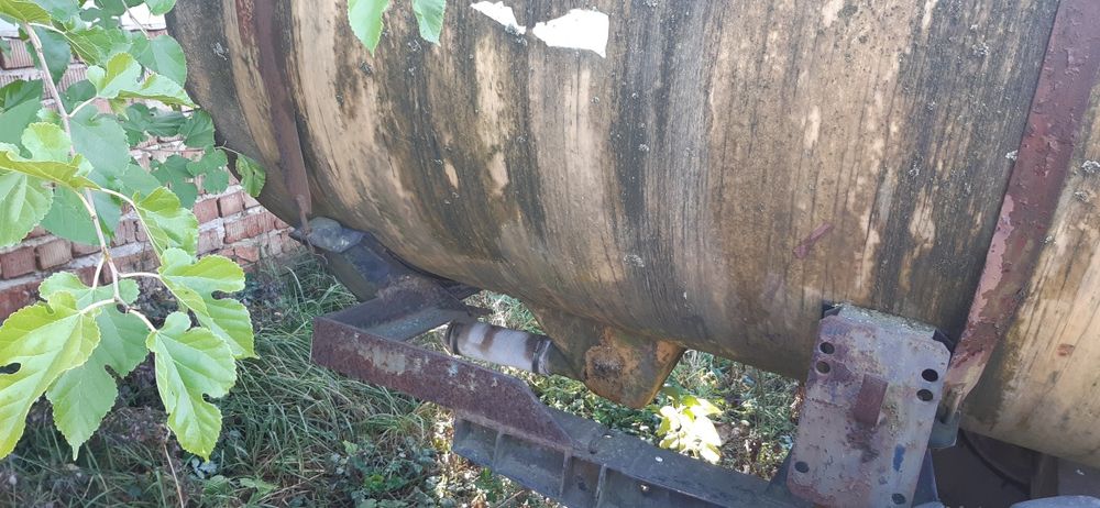 Продам бочку 4м3