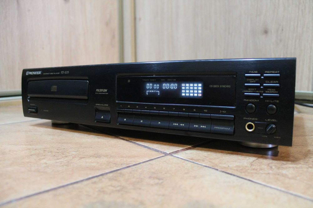 Odtwarzacz CD Pioneer PD-203 uszkodzony