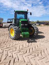 John deere 6810.