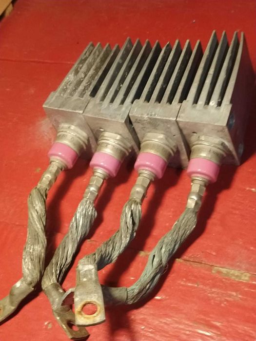 Диод Мощный на радиаторе