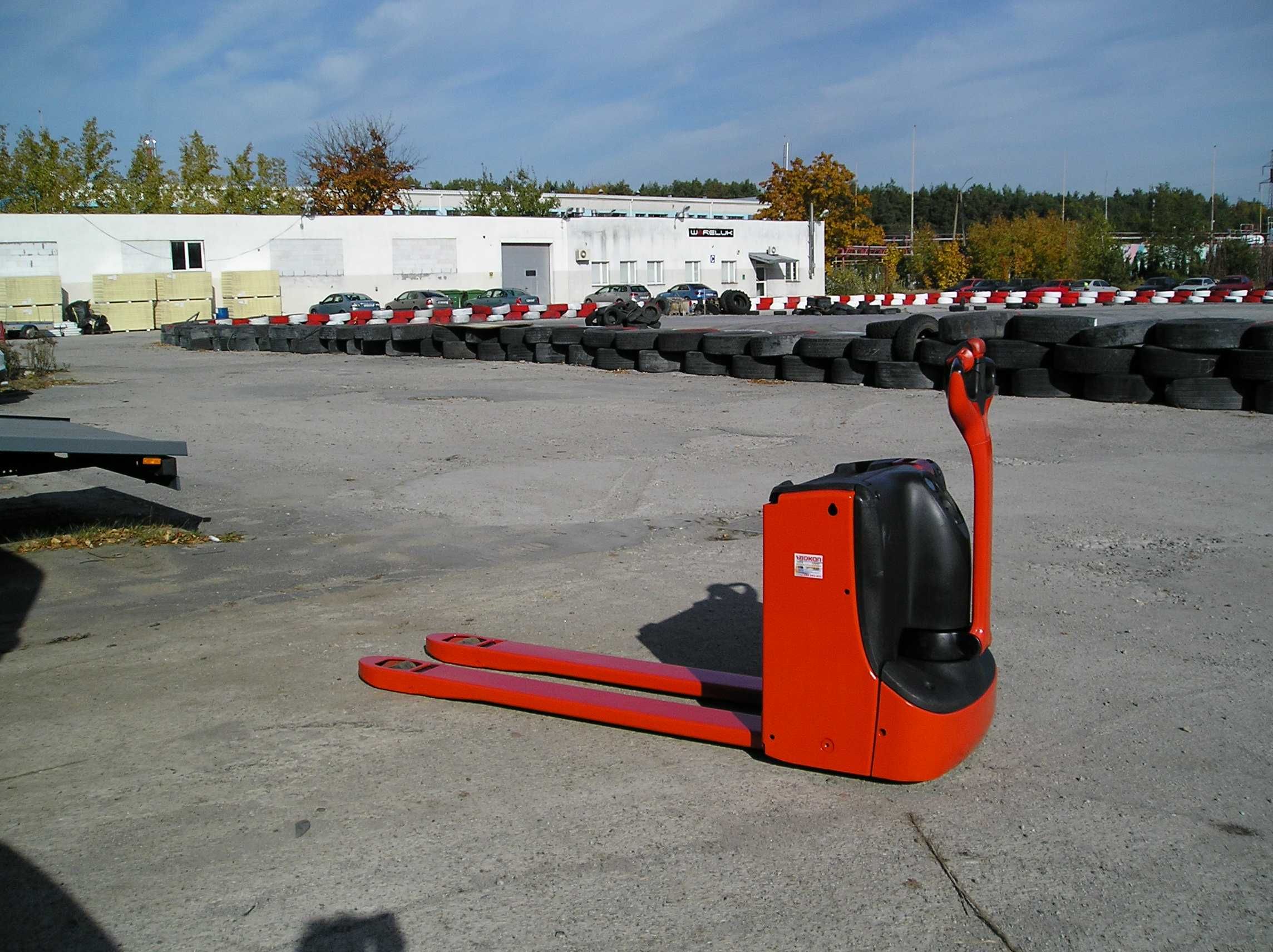 paleciak elektryczny LINDE T16 widły 1700 mm wózek widłowy