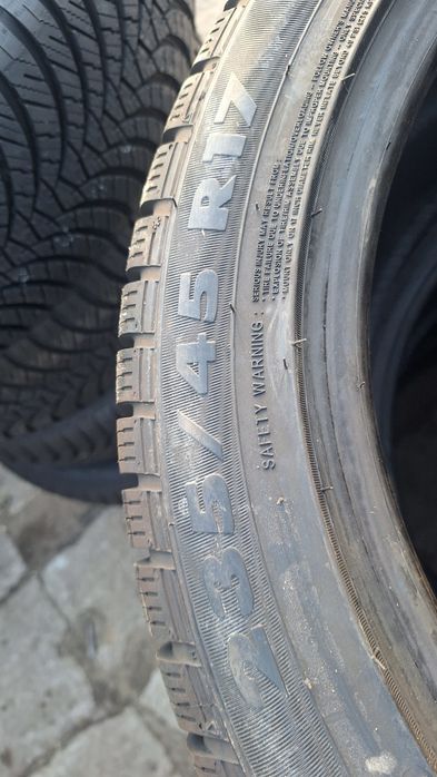 Opony zimowe GT RADIAL 235/45/17 nowe