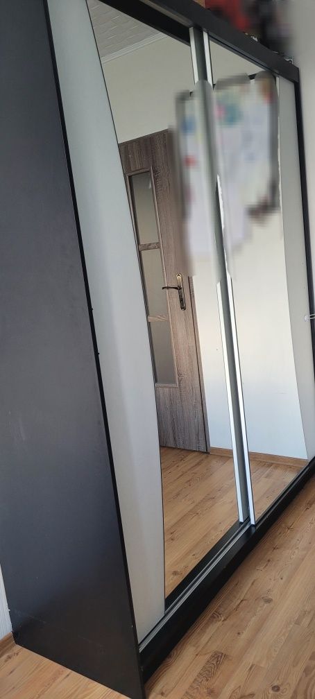 Szafa przesówna + nowe uchwyty