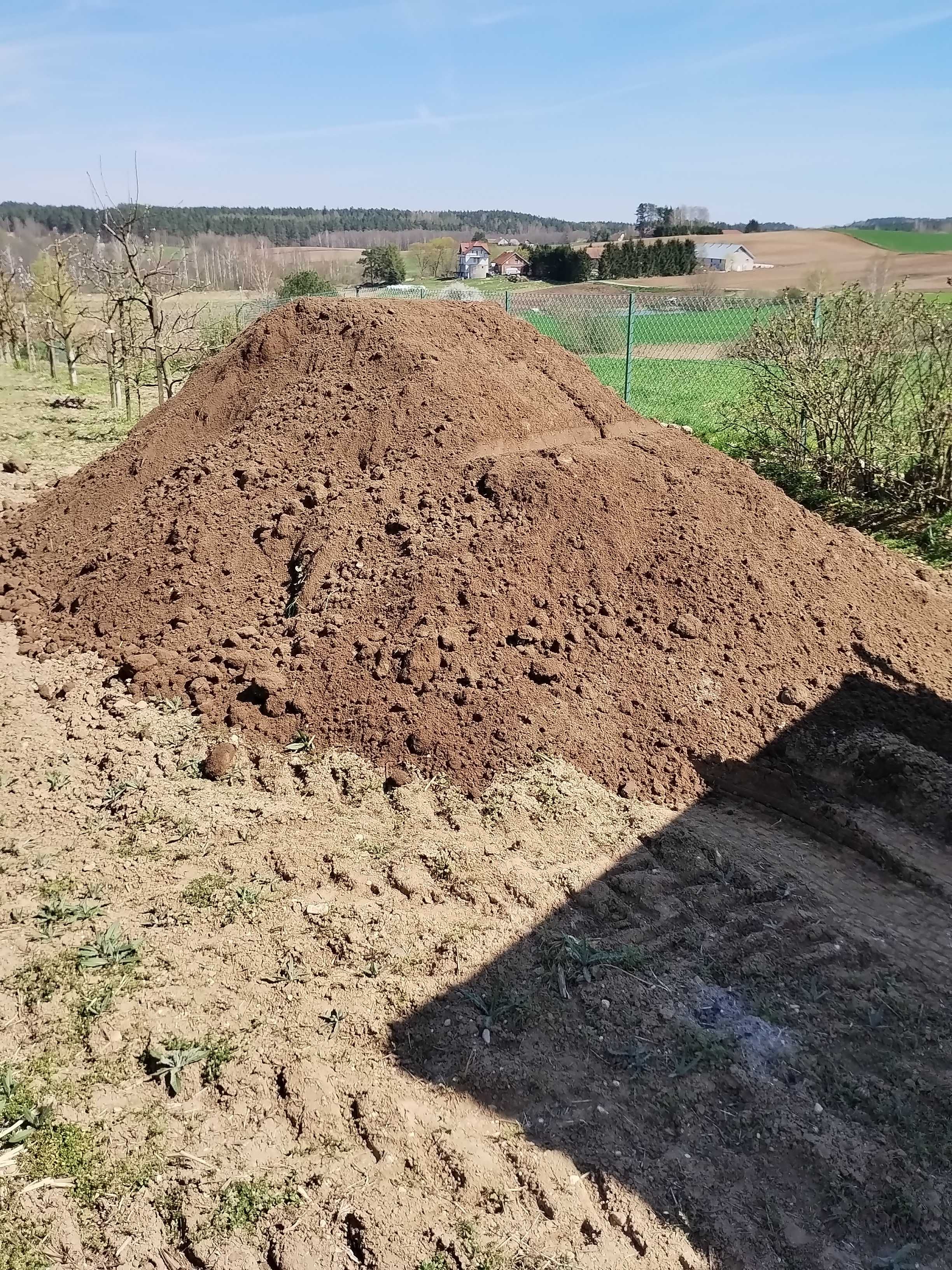 Usługi wywrotka sprzedaż kruszyw,piasku,gruzu,humus itp