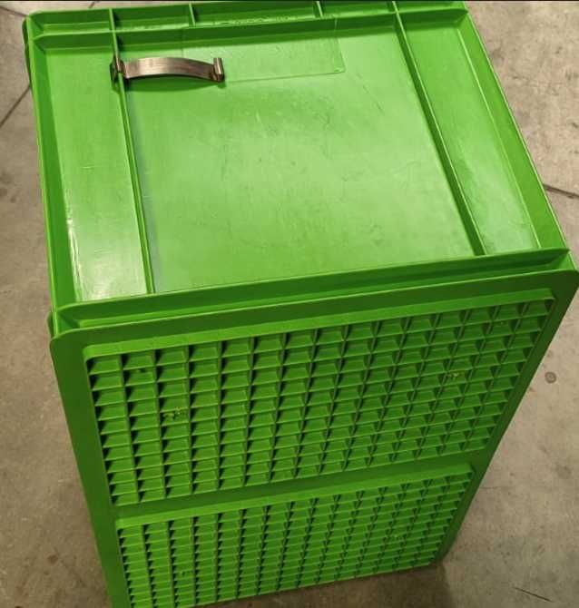 Pojemniki PP 600x400x340mm zielony z wzmocnionym dnem