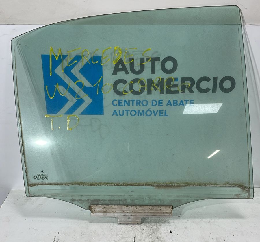 VIDRO PORTA TRAS DIREITO MERCEDES-BENZ CLASS - E (W210)  [95-03]