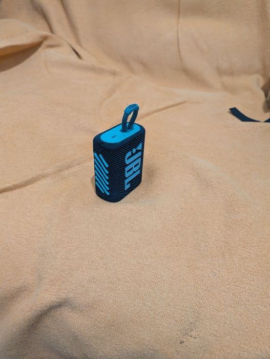 Портативна колонка JBL go 3.