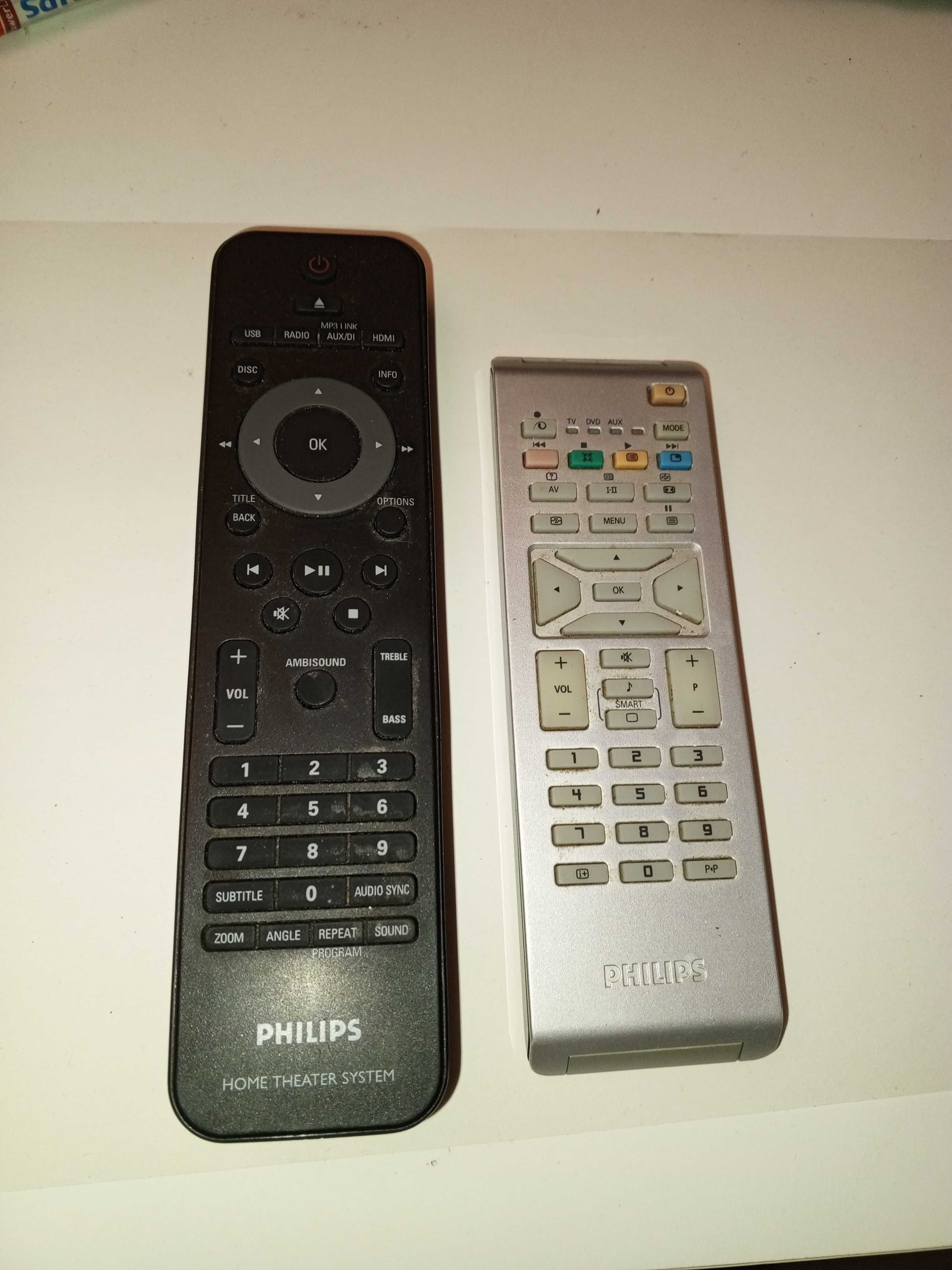 2 pilot Philips Home Theater System