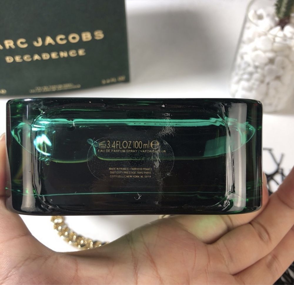 Парфумована вода Decadence Marc Jacobs 100мл.