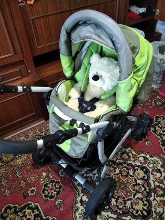 Продаю коляску Vulkano Bebeta