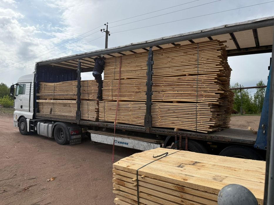 Дошка обрізна 25*100 та інші пиломатеріали довжиною 4-4.5-6м