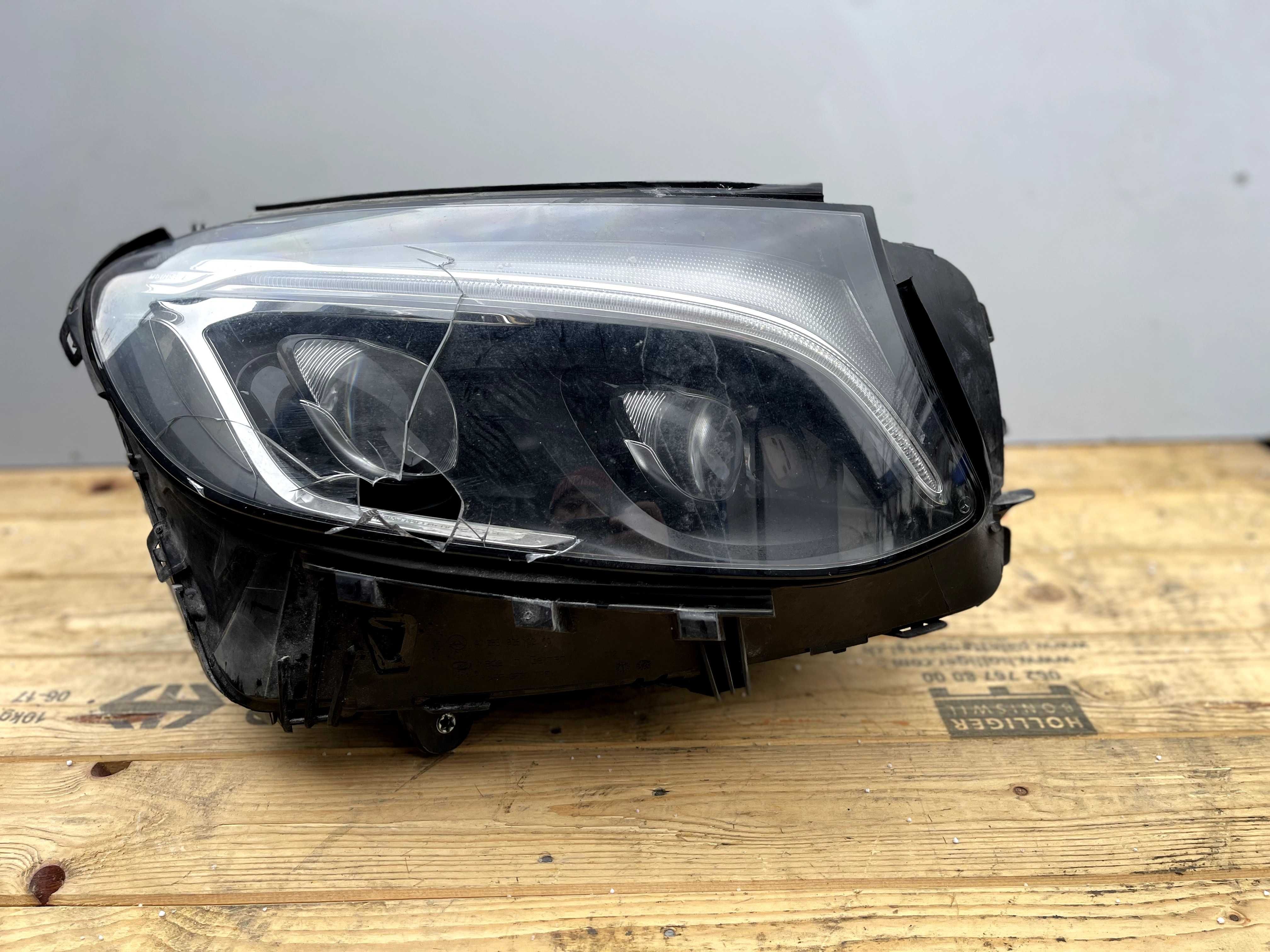 Lampa przód prawa Mercedes GLC W253 253  LED