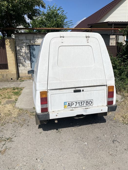 Продам  таврия пикап 110557 2000г газ/бензин карбюраторная .