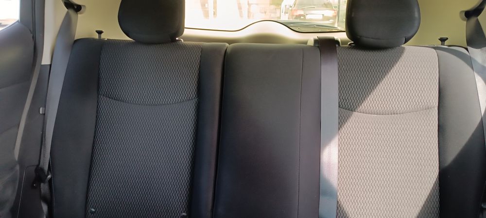 Продам Nissan Leat