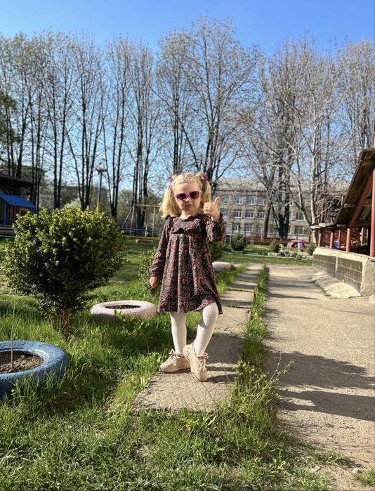 Неймовірна сукня для дівчинки, next 3-4 р.