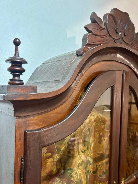 Oratório de Madeira Antigo