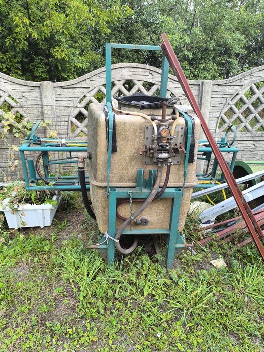 Opryskiwacz do ciągnika