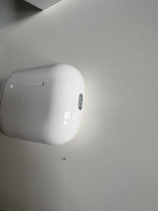 AirPods 2 Pro Apple