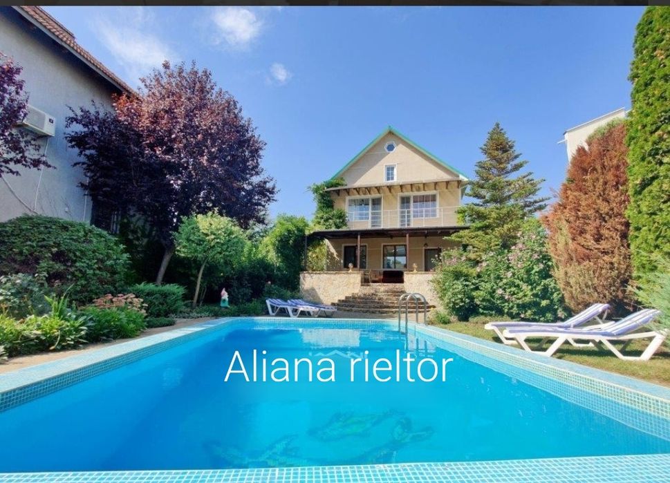 Сдам  дом с баней Совиньон 1 до лета