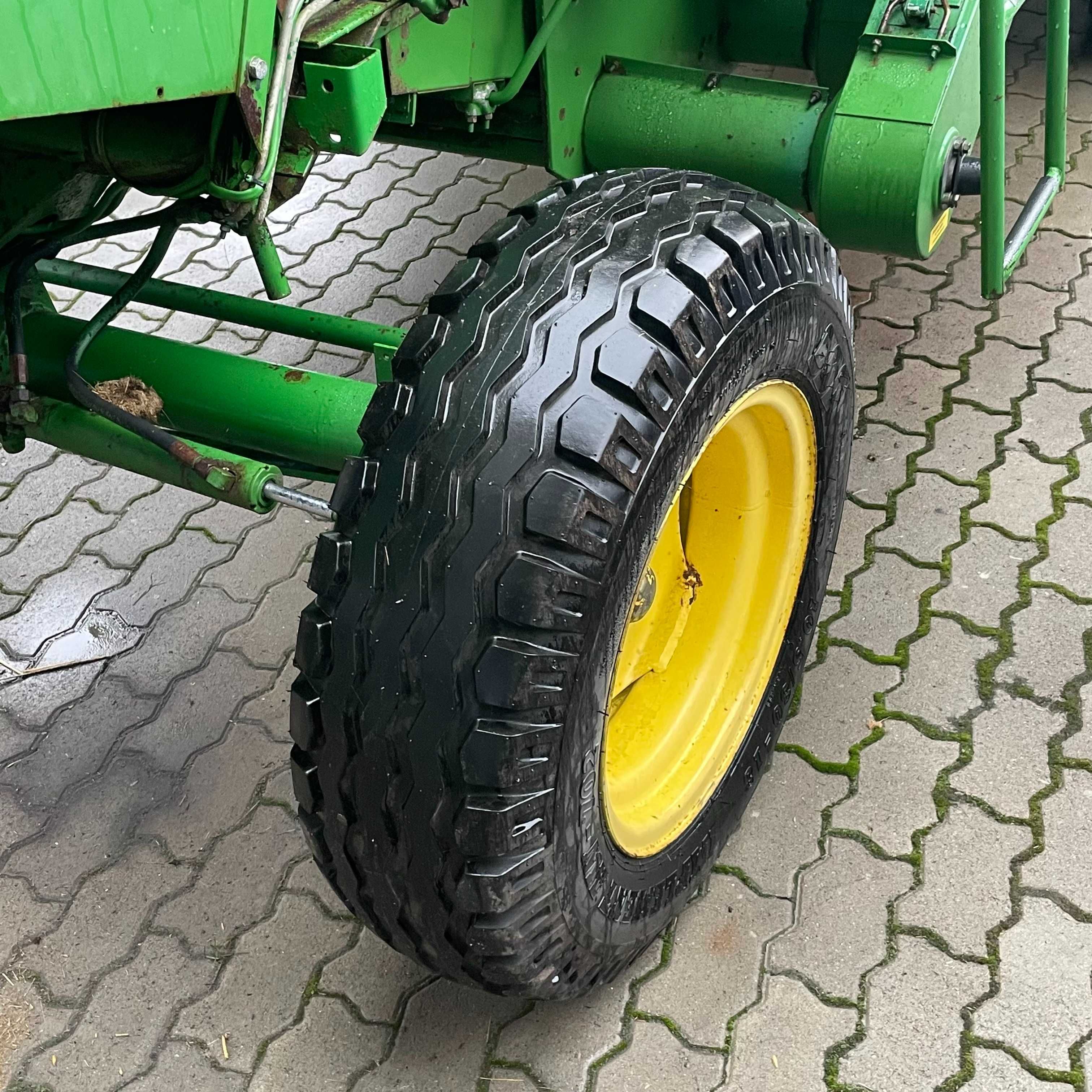 Комбайн зернозбиральний John Deere 1032 джон дір