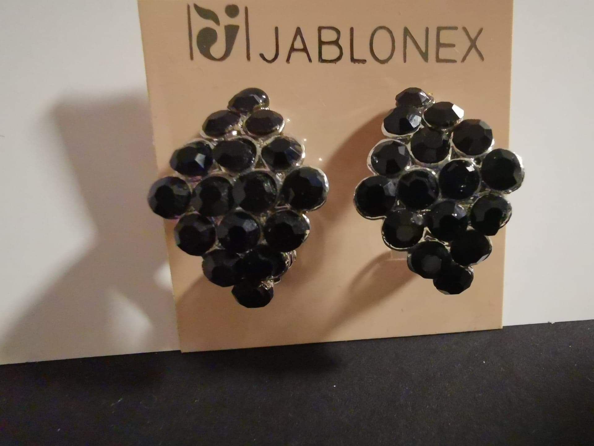 Eleganckie klipsy Jablonex ze świetnymi zapięciami