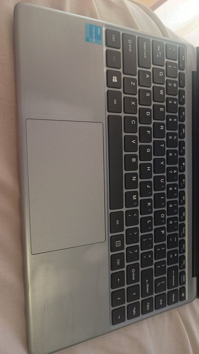 Laptop Chuwi HeroBook Pro 8gb 256Gb