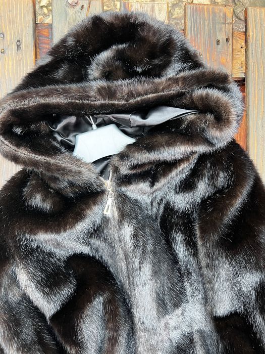 Жіноча Норкова шуба