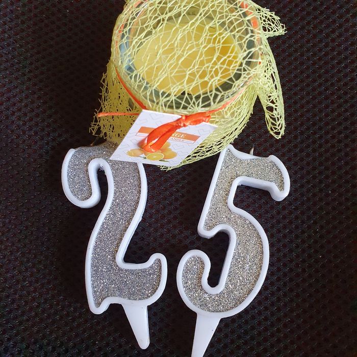 Продам декоративные свечи Цена за все