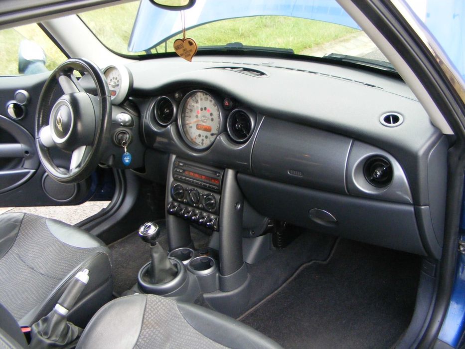 Samochód Mini Cooper 1,6 benzyna