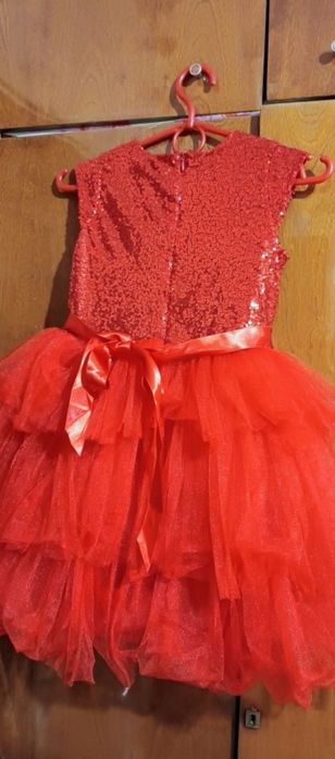 Сукня на випускний