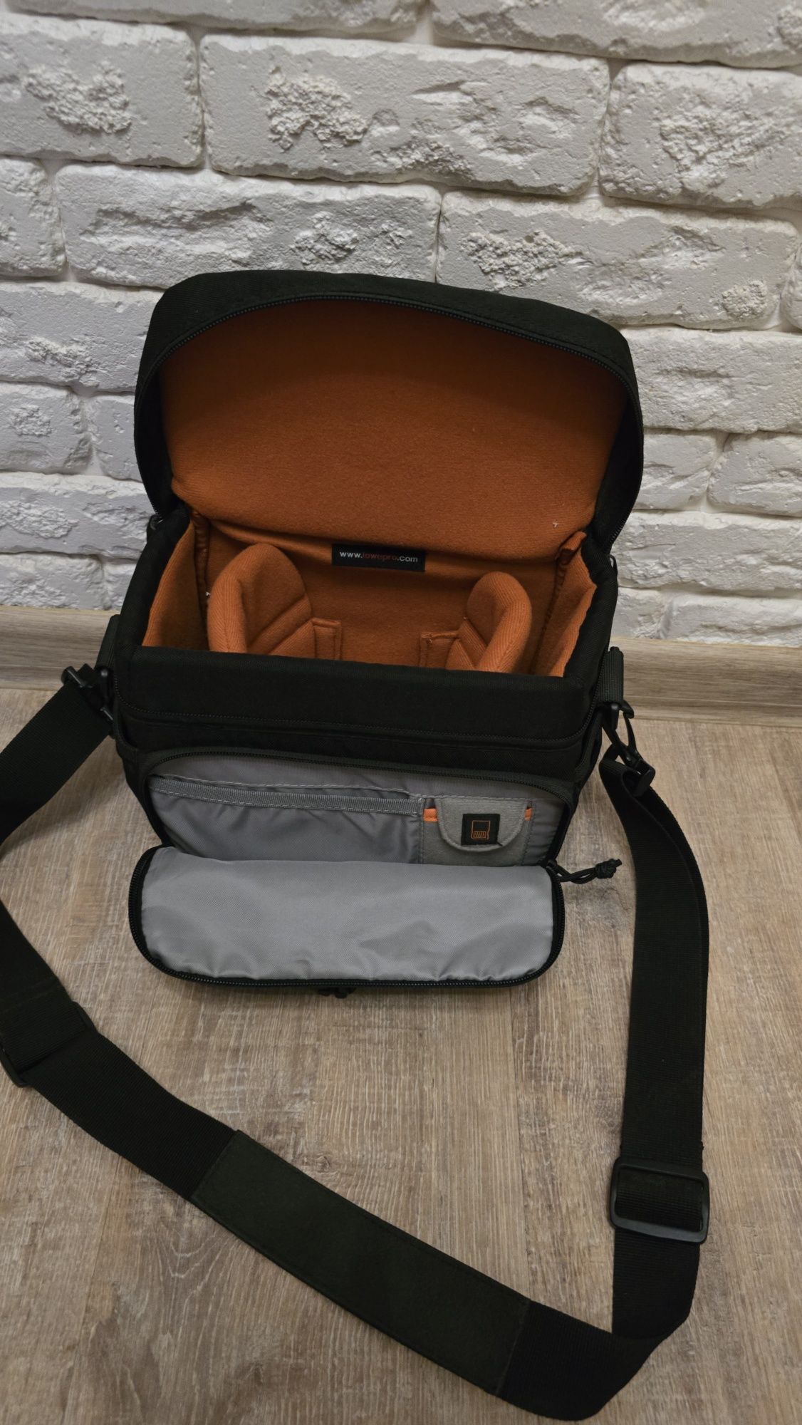 Сумка Lowepro Adventura 160 Б/У