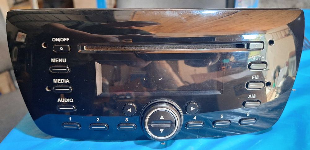 Автомагнітола CD Fiat Doblo Добло Combo Комбо 735534404