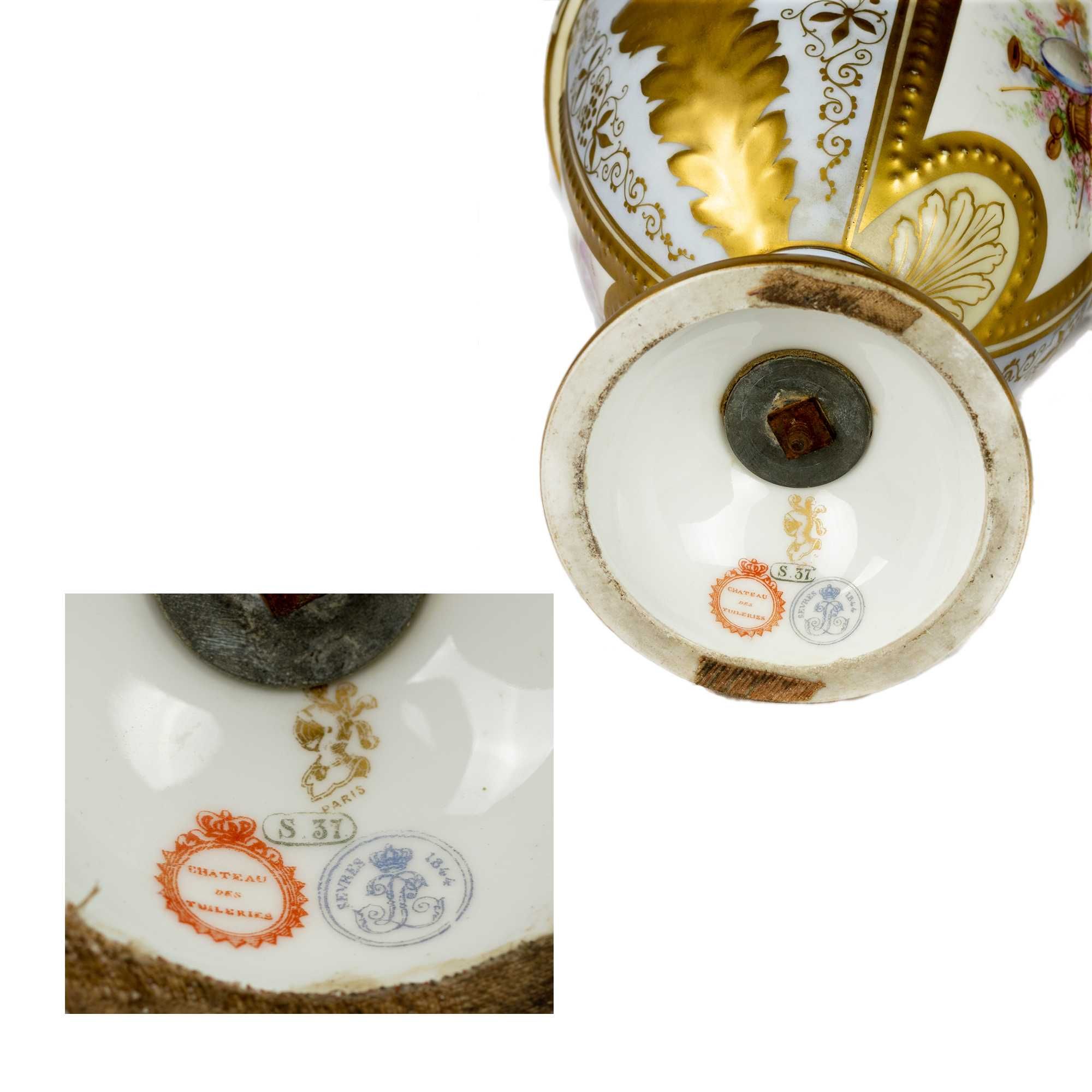 Ânfora porcelana Sevres Palácio Tulherias | século XVIII