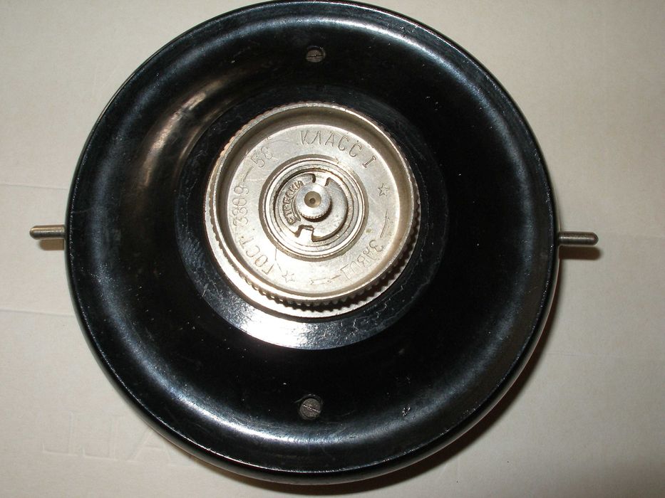 часы наручн кировские ,настольные Златоустовские ,настенные с кукушкой