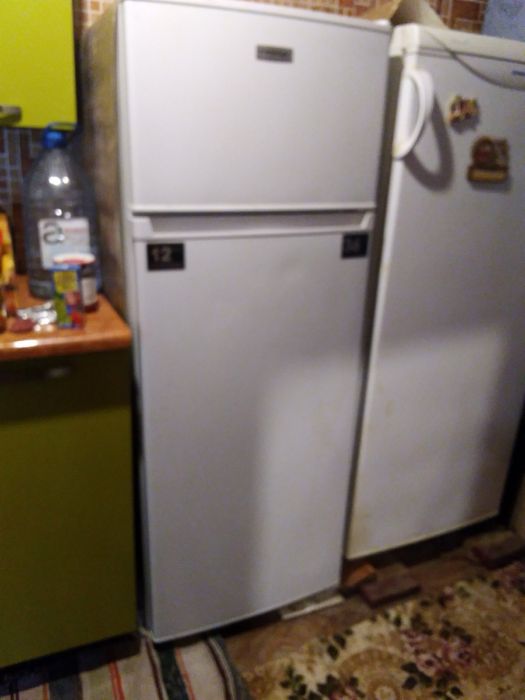 Продам холодильник